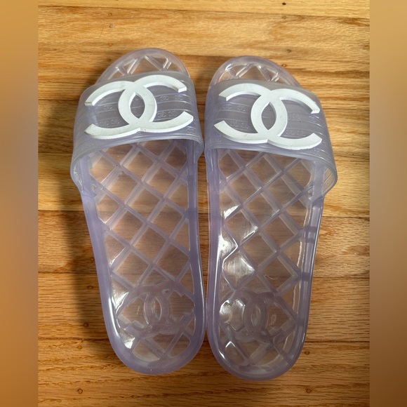 Chanel Clear Poolside Sandals - Picture 3 of 4